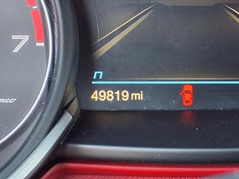 Used 2021 Alfa Romeo Stelvio Ti w/ Nero Edizione image 37