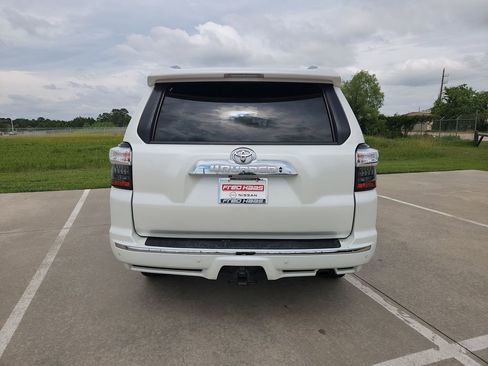 Used 2018 Toyota 4Runner Limited AWD/4WD image 6