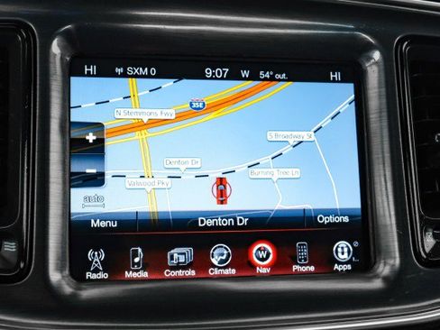 Used 2015 Dodge Challenger SXT image 19