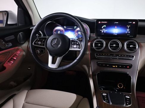 Used 2020 Mercedes-Benz GLC 300 4MATIC image 43