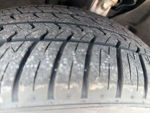 Used 2018 Jeep Grand Cherokee Limited w/ Luxury Group II AWD/4WD image 9