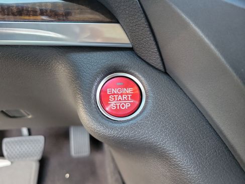 Used 2020 Acura MDX SH-AWD image 32