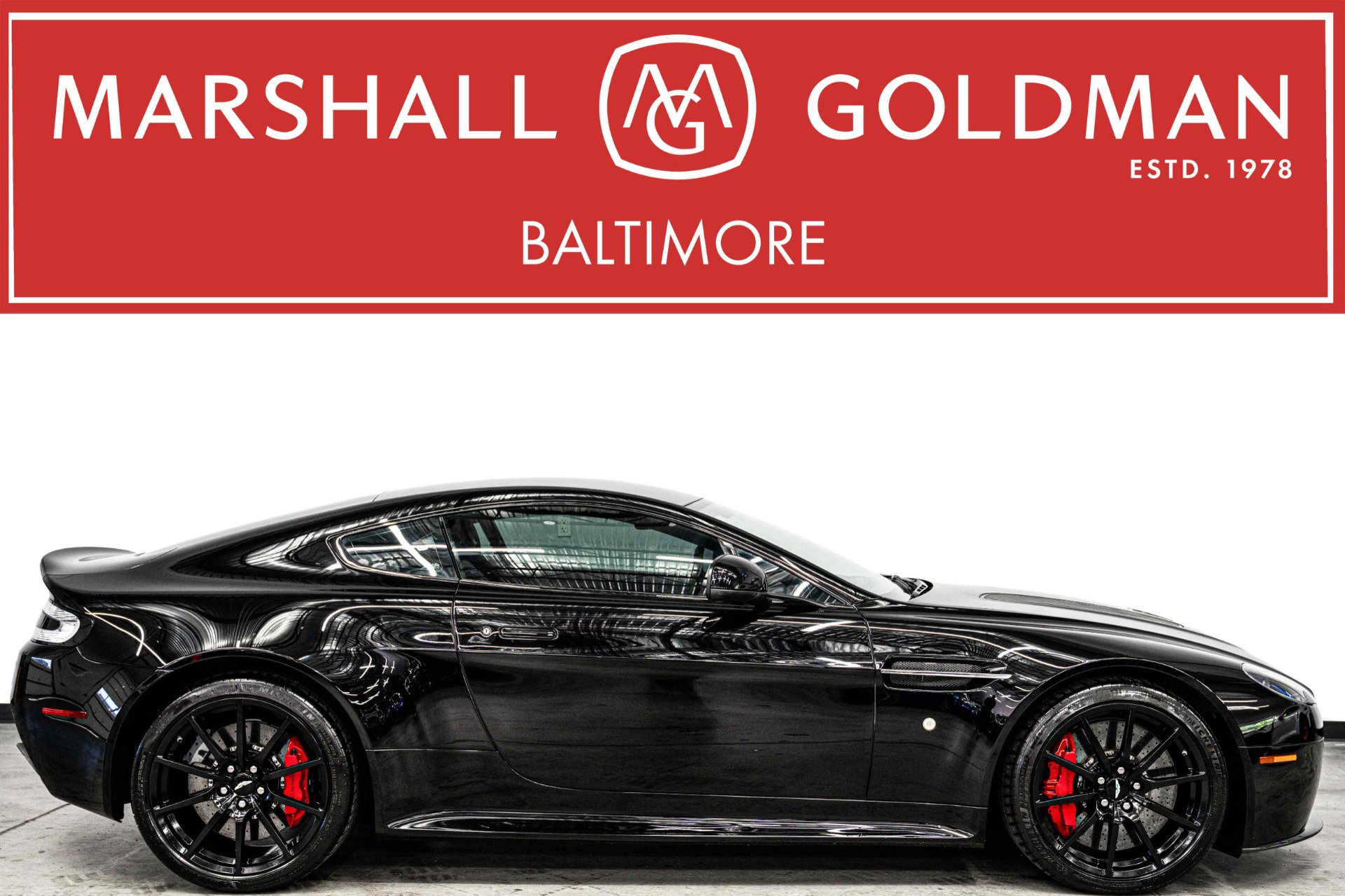 Used 2017 Aston Martin V12 Vantage S RWD image 1