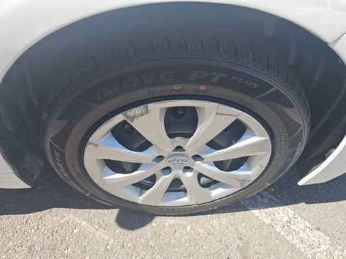 Used 2025 Toyota Corolla LE image 17