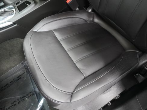 Used 2017 Buick Regal Sport Touring FWD image 11