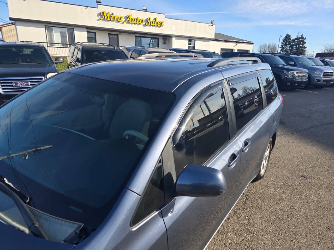 Used 2014 Toyota Sienna LE FWD image 7