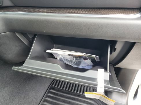 Used 2025 GMC Sierra 1500 Elevation image 44