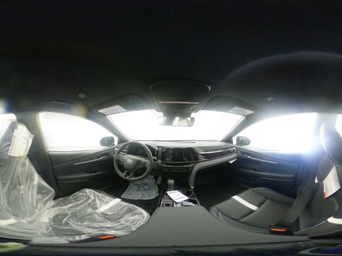 New 2026 Toyota Camry SE FWD image 33