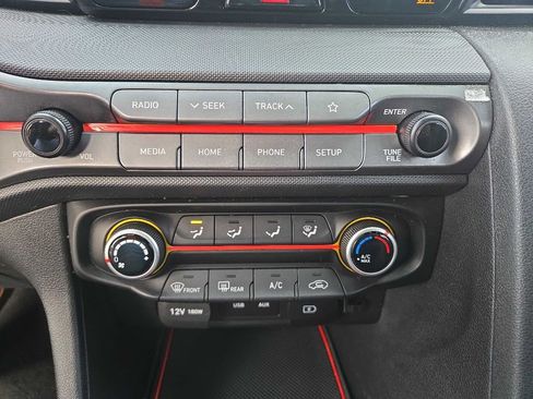 Used 2020 Hyundai Veloster Turbo R-Spec image 24