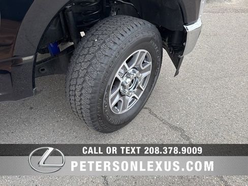 Used 2025 Ford F250 Lariat w/ FX4 Off-Road Package image 10