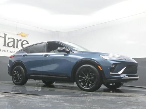 Used 2024 Buick Envista Sport Touring w/ Convenience I Package image 2