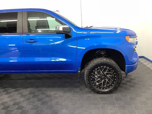Used 2025 Chevrolet Silverado 1500 LT AWD/4WD image 23