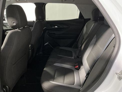Used 2024 Chevrolet TrailBlazer LT w/ LT Cold Weather Package AWD/4WD image 23