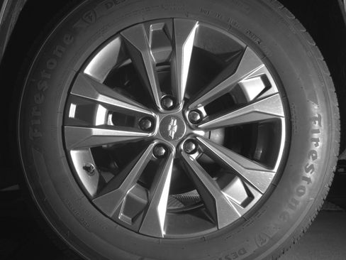 Used 2025 Chevrolet Equinox LT FWD image 14