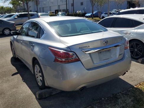 Used 2013 Nissan Altima 2.5 S image 6