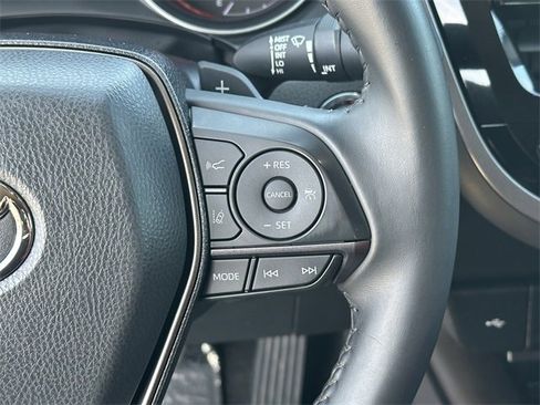 Used 2022 Toyota Camry XSE image 14