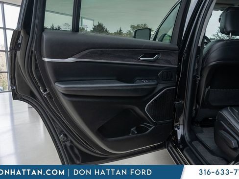 Used 2022 Jeep Grand Cherokee L Limited w/ Trailer Tow Group (B) AWD/4WD image 20