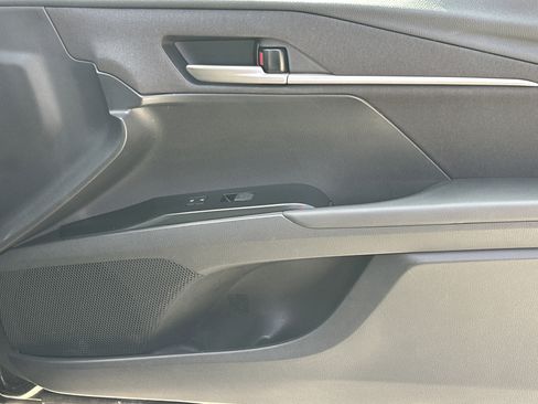 Used 2025 Toyota Camry LE image 14