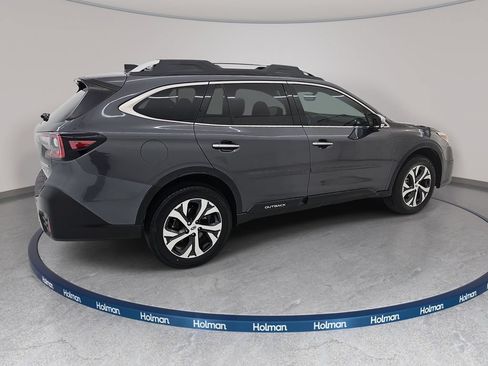 Used 2020 Subaru Outback Touring AWD/4WD image 5