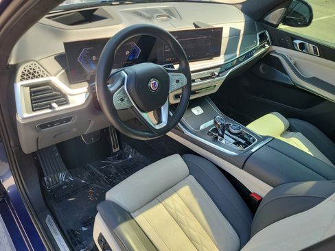 Certified 2024 BMW ALPINA XB7 AWD/4WD image 23