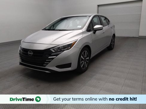 Used 2025 Nissan Versa SV FWD image 1