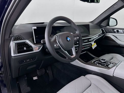 New 2026 BMW X5 xDrive40i w/ Executive Package image 9