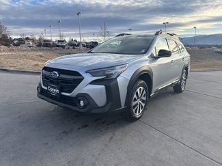 Used 2025 Subaru Outback Premium video 3