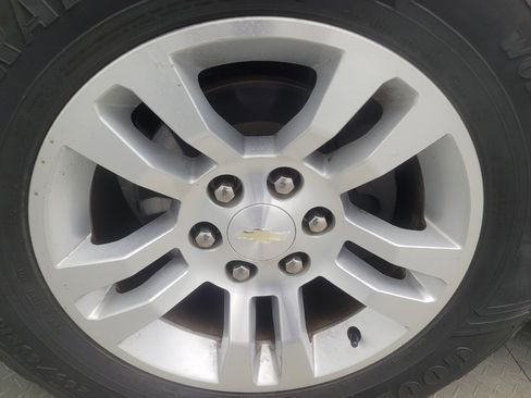 Used 2019 Chevrolet Tahoe LT AWD/4WD image 31