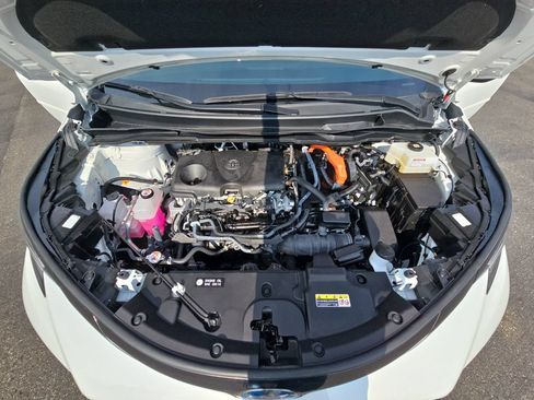 Certified 2025 Toyota Sienna XSE AWD/4WD image 34