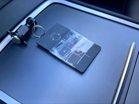 Used 2023 Tesla Model Y Long Range image 14