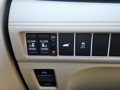 Certified 2026 Honda Odyssey EX-L image 19