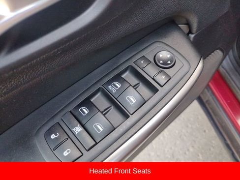 Used 2019 Jeep Cherokee Latitude w/ Cold Weather Group image 13