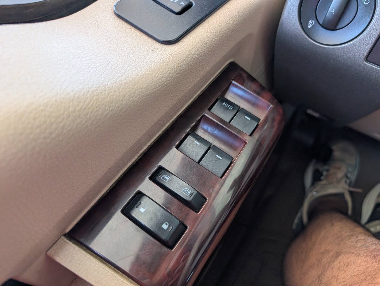 Used 2010 Ford F250 Lariat AWD/4WD image 18