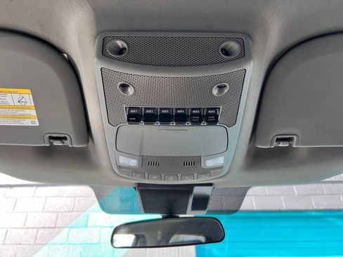 Used 2022 Ford F550 4x4 Crew Cab Super Duty w/ Power Equipment Group image 13