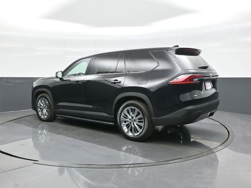 Certified 2026 Toyota Grand Highlander Platinum image 7