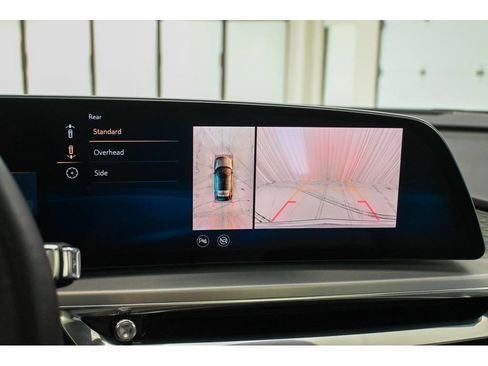 Used 2023 Cadillac Lyriq 2WD image 49