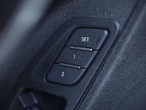 Certified 2025 Audi Q3 2.0T Premium w/ Convenience Package image 17