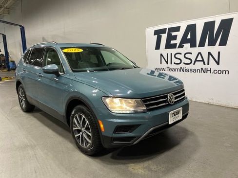 Used 2019 Volkswagen Tiguan SE w/ Panoramic Sunroof Package AWD/4WD image 1