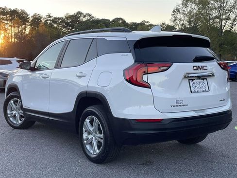 Used 2021 GMC Terrain SLE w/ Driver Convenience Package image 5