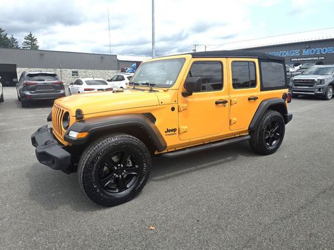 Used 2021 Jeep Wrangler Unlimited Sport AWD/4WD image 3