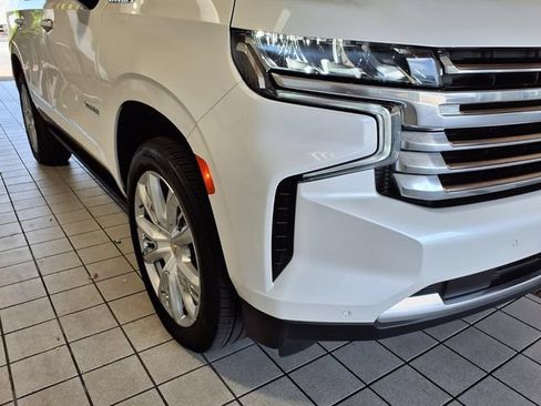 Used 2024 Chevrolet Tahoe High Country AWD/4WD image 27