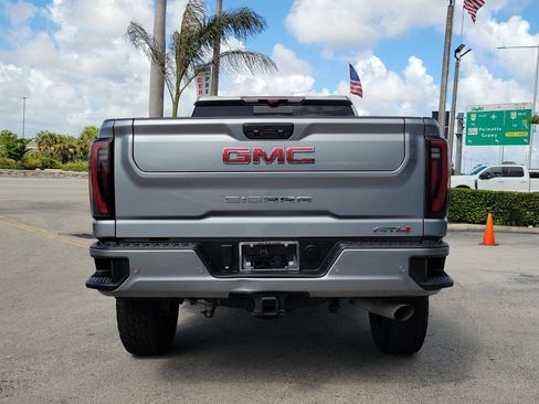 Used 2024 GMC Sierra 2500 AT4 w/ AT4 Premium Plus Package AWD/4WD image 5