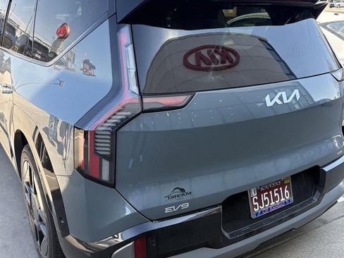Used 2024 Kia EV9 GT-Line image 2