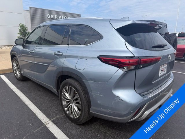 Used 2021 Toyota Highlander Platinum FWD image 8