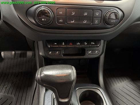 Used 2019 Chevrolet Colorado Z71 AWD/4WD image 21