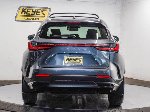 Used 2025 Lexus NX 250 FWD w/ Accessory Package (2T) image 5