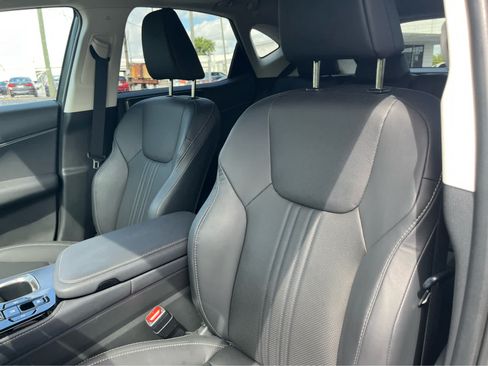 Used 2025 Lexus NX 250 FWD w/ Accessory Package (2T) image 8