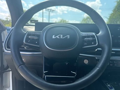 Used 2025 Kia Sorento SX Prestige AWD/4WD image 7