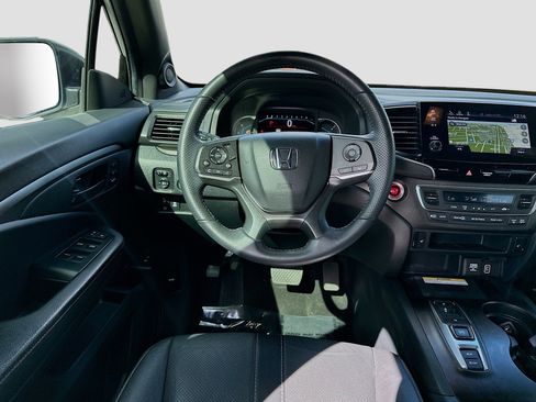 Certified 2022 Honda Pilot TrailSport image 21