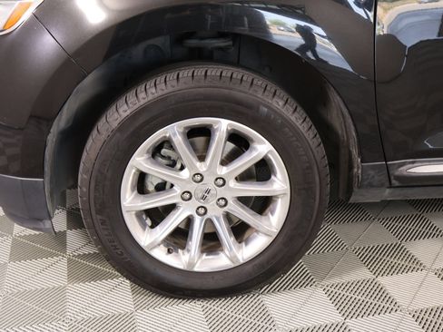 Used 2015 Lincoln MKX FWD w/ Equipment Group 102A image 19